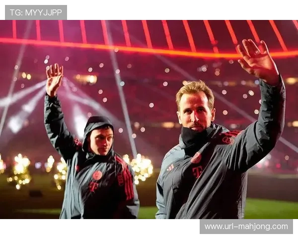 拜仁签下顶级中锋解决终结问题，但防线轮换不足